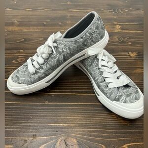 Women’s Rocket Dog sneakers with Flower Design